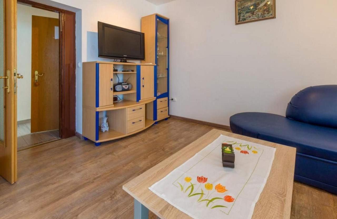 Navy Apartments Jadranovo