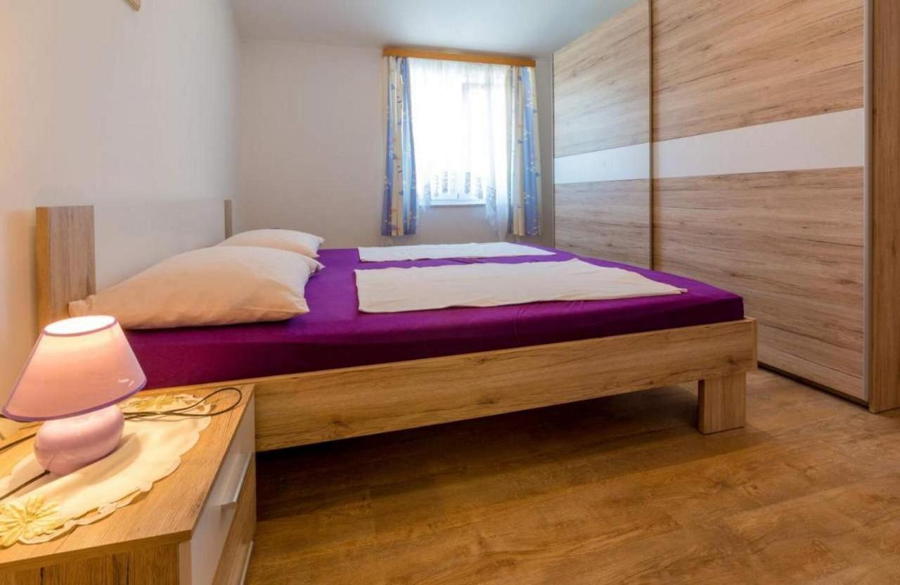 Apartment Navy Apartments Jadranovo