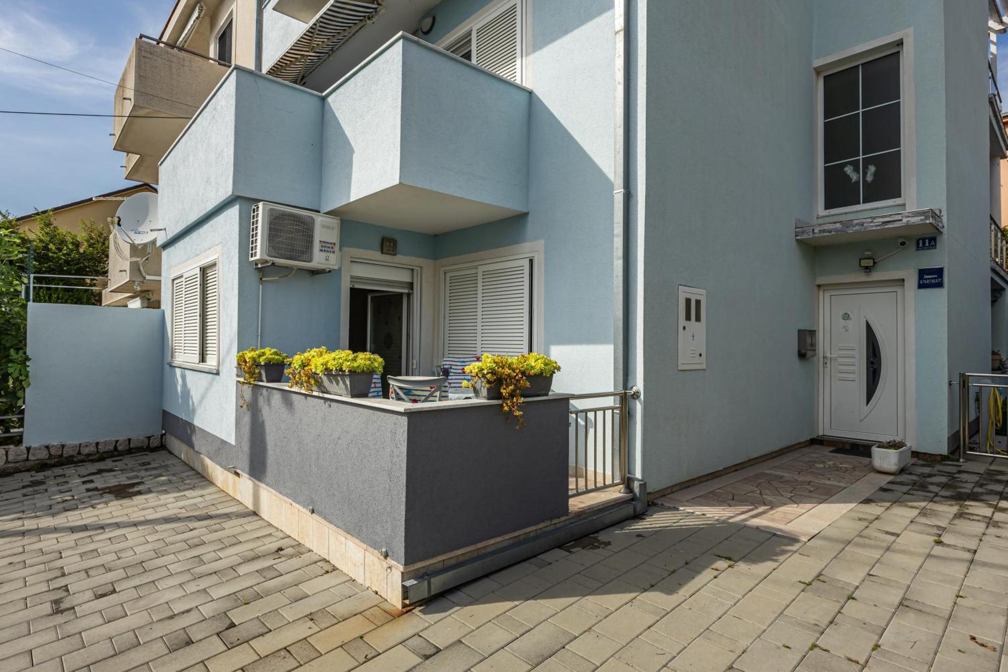 Apartment Navy Apartments