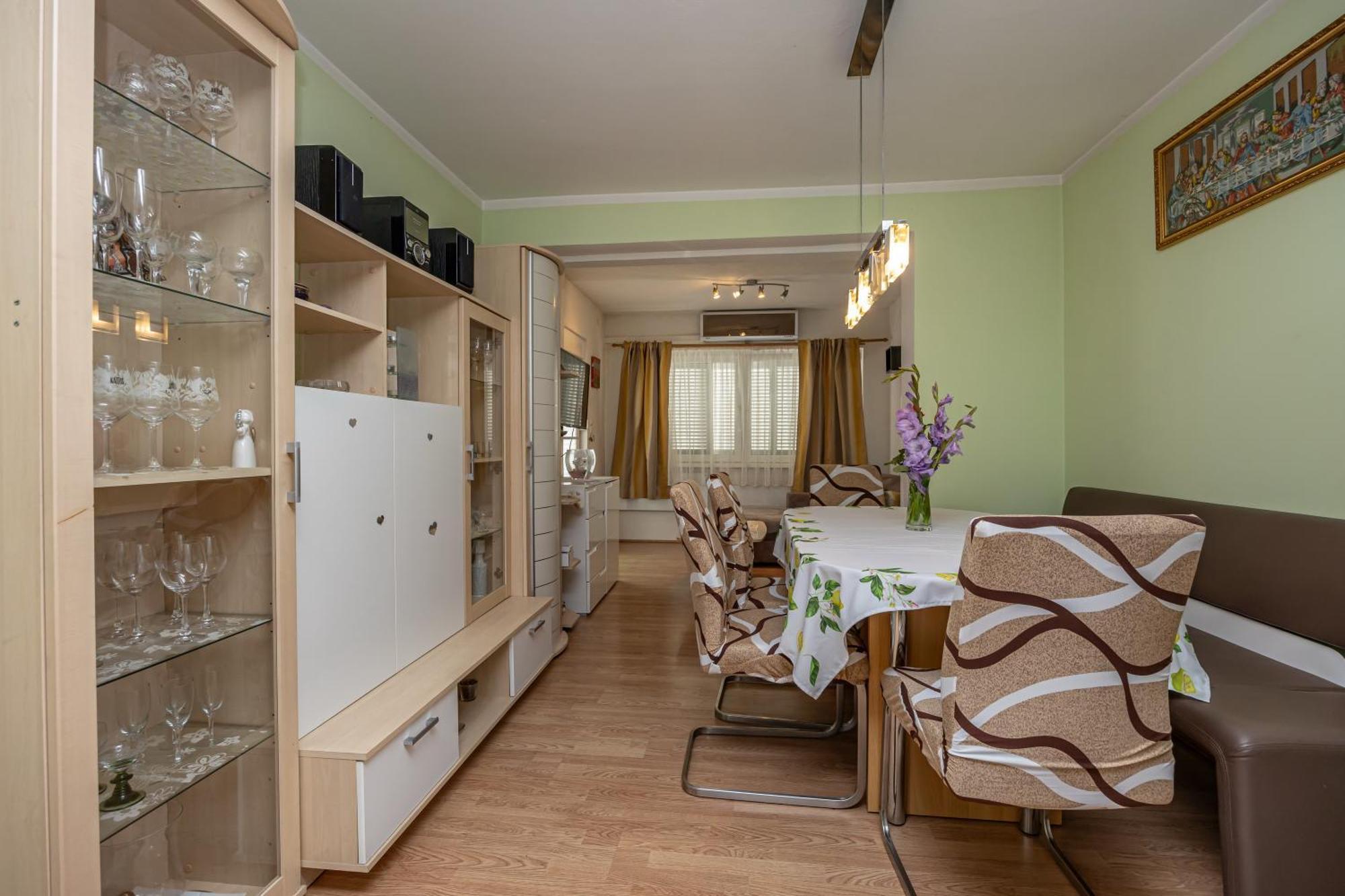 Navy Apartments Jadranovo