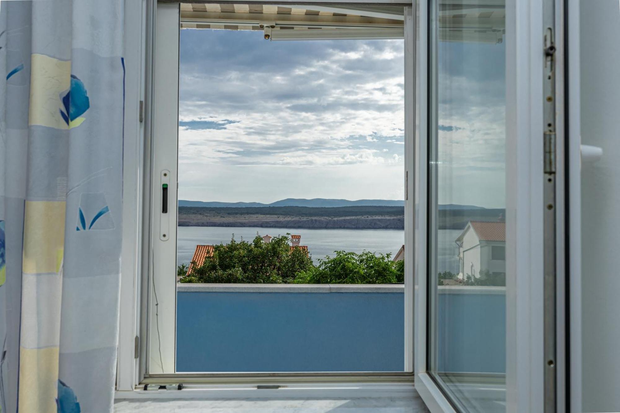 Apartman Navy Apartments *